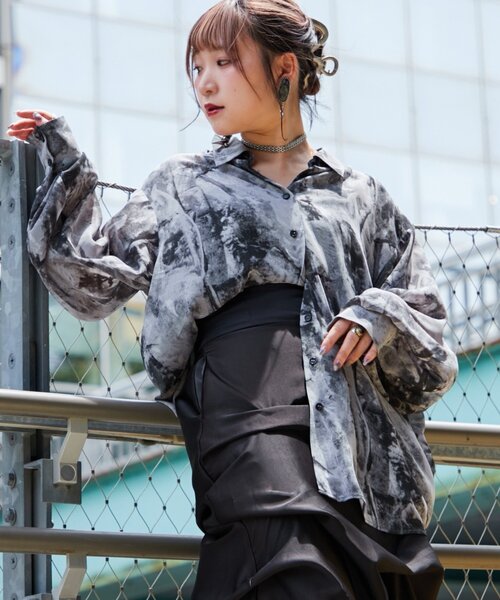 Mavie..7 柄シャツ ブラック Free サイズ Mavie..7 ブラウス シャツ 「Mavie..7」シアー柄シャツ
