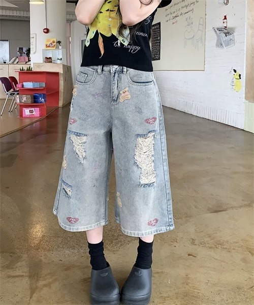 Dream garden（ドリームガーデン）の「くま刺しゅうダメージ加工デニムパンツ（デニムパンツ・レディース・ブルー・4XL/3XL/S/M/L/XL/2XL/5XL）」の8枚目の写真