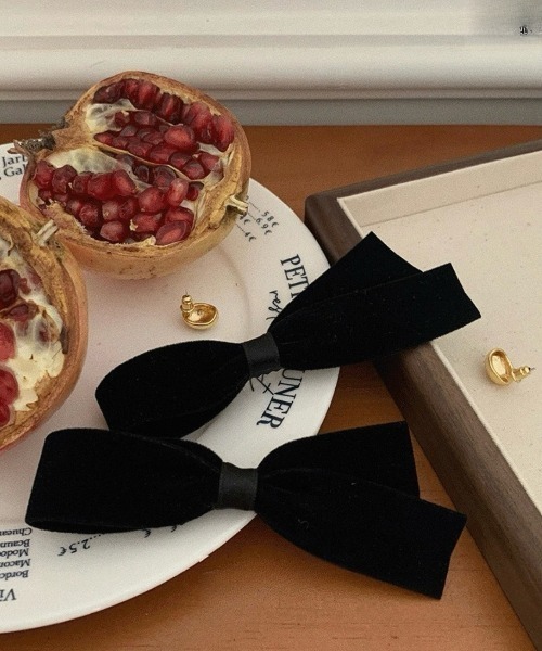 E&C closet…（イーアンドシークローゼット）の「スモールベロアリボンヘアクリップ（バレッタ/ヘアクリップ・レディース・ブラック・フリー）」の9枚目の写真