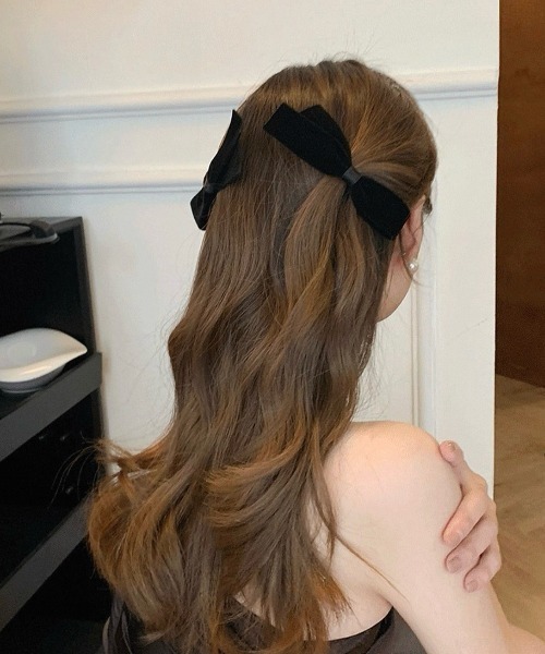 E&C closet…（イーアンドシークローゼット）の「スモールベロアリボンヘアクリップ（バレッタ/ヘアクリップ・レディース・ブラック・フリー）」の21枚目の写真