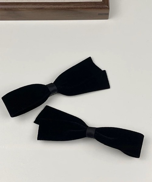 E&C closet…（イーアンドシークローゼット）の「スモールベロアリボンヘアクリップ（バレッタ/ヘアクリップ・レディース・ブラック・フリー）」の11枚目の写真