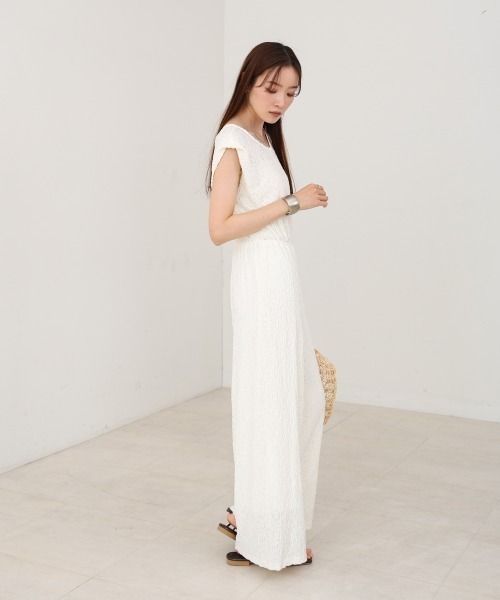 Bab（バブ）の「【低身長向けサイズあり】前後2WAYウェーブ柄シュシュ付ワンピース（つなぎ/オールインワン・レディース・ブラウン/ブラック/アイボリー/A・MEDIUM/SMALL）」の16枚目の写真