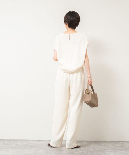 NOLLEY’S Sophi（ノーリーズソフィ）の「《セットアップ対応》ウォッシャブルダブルサテンフレンチブラウス（シャツ/ブラウス・レディース・ブラウン/ブラック/キナリ・38）」の7枚目の写真