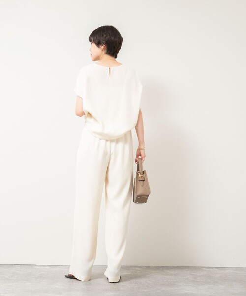 NOLLEY’S Sophi（ノーリーズソフィ）の「《セットアップ対応》ウォッシャブルダブルサテンフレンチブラウス（シャツ/ブラウス・レディース・ブラウン/ブラック/キナリ・38）」の8枚目の写真