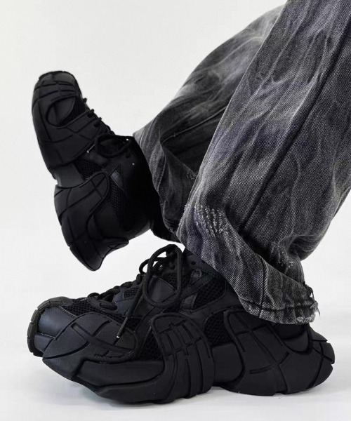 .KOM（ドットコム）の「『.KOM/ドットケーオーエム』ウェーブソールダッドスニーカー【Y】【CN】（スニーカー・メンズ・ブラック/ホワイト/グレー・25cm/26cm/27cm）」の7枚目の写真