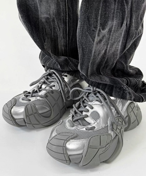 .KOM（ドットコム）の「『.KOM/ドットケーオーエム』ウェーブソールダッドスニーカー【Y】【CN】（スニーカー・メンズ・ブラック/ホワイト/グレー・25cm/26cm/27cm）」の8枚目の写真