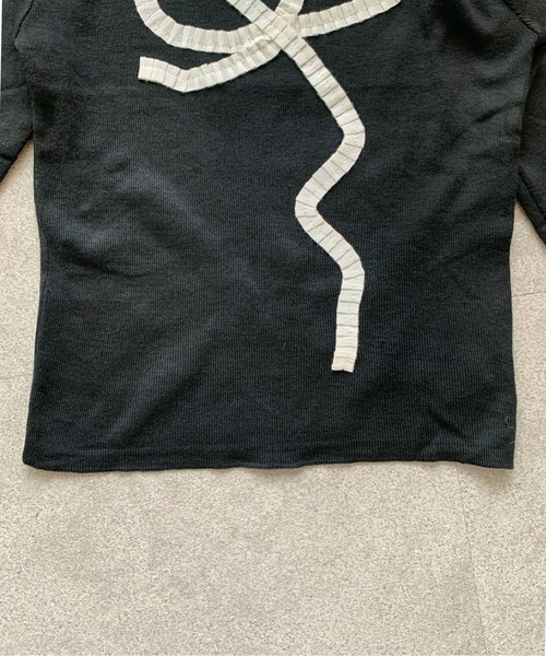 Mejoul(メジュール)の「ラッフルリボンデザイントップス タイトコンパクト ロングスリーブカットソー(Tシャツ/カットソー・レディース・ホワイト/ブラック/グレー・F)」の15枚目の写真