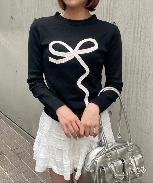 Mejoul(メジュール)の「ラッフルリボンデザイントップス タイトコンパクト ロングスリーブカットソー(Tシャツ/カットソー・レディース・ホワイト/ブラック/グレー・F)」の18枚目の写真