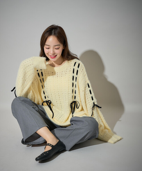 PUBLUX(パブリュクス)の「PUBLUX/パブリュクス ベロア リボン 編み込みフェザーニット 限定展開(ニット/セーター・レディース・ナチュラル/グレー/ネイビー/ブラック・フリ-)」の22枚目の写真