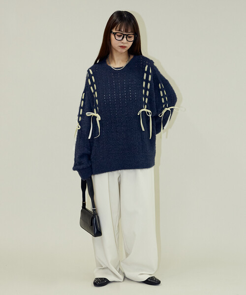 PUBLUX(パブリュクス)の「PUBLUX/パブリュクス ベロア リボン 編み込みフェザーニット 限定展開(ニット/セーター・レディース・ナチュラル/グレー/ネイビー/ブラック・フリ-)」の8枚目の写真