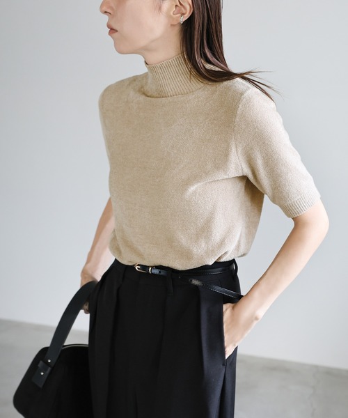 select MOCA(セレクトモカ)の「ハイネックパイルハーフスリーブニット(ニット/セーター・レディース・ベージュ/チャコールグレー・FREE)」の6枚目の写真