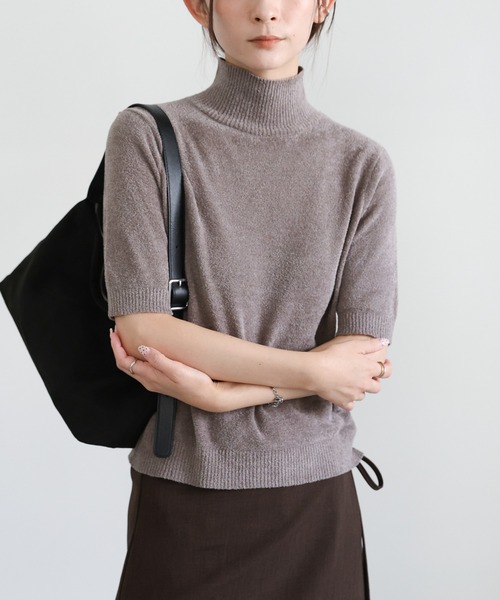 select MOCA(セレクトモカ)の「ハイネックパイルハーフスリーブニット(ニット/セーター・レディース・ベージュ/チャコールグレー・FREE)」の18枚目の写真
