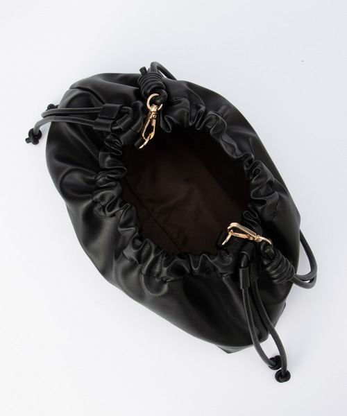 Honeys（ハニーズ）の「やわらかギャザーバッグ（ハンドバッグ・レディース・アイボリー/ブラック/ブラウン/レッド/ガンメタ・FREE）」の19枚目の写真