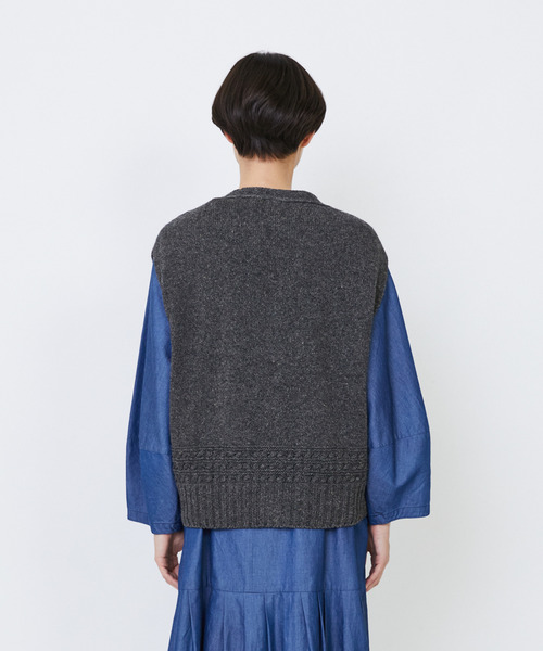 LOISIR（ロワズィール）の「リネンウールホールガーメントベスト（ベスト・レディース・キナリ/グレー・FREE）」の21枚目の写真