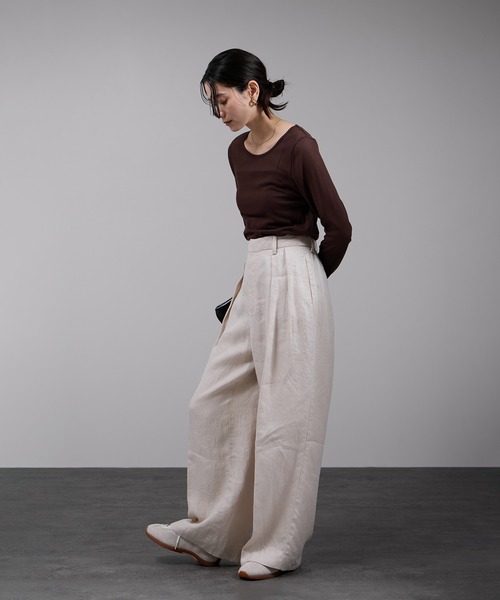 SALON adam et rope'（サロン アダム エ ロペ）の「nu=layer UVクルーネックシアーロンT / セットアップ対応（Tシャツ/カットソー・レディース・ブラック/ブラウン系その他2/ホワイト・FREE）」の11枚目の写真