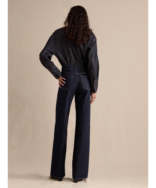 Banana Republic（バナナリパブリック）の「アイコン クラシック ワイドレッグジーンズ（デニムパンツ・レディース・アイボリー/インディゴブルー/ダークインディゴブルー/ライトインディゴブルー・24/25/26/27/28）」の9枚目の写真
