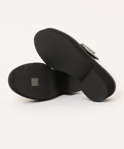 ALL BLACK(オールブラック)の「【本革/厚底/5cm】ビッグバックル デザインローファー(ローファー・レディース・ブラック/ホワイト・36/37/38/39/40)」の4枚目の写真