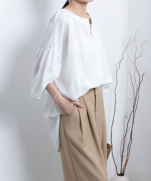 MAISON DE THERESE(メゾン ド テレーズ)の「Vネック ロングスリーブ シャツ(無地)(シャツ/ブラウス・レディース・アイボリー/ホワイト・FREE)」の22枚目の写真