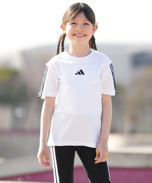 adidas（アディダス）の「adidas/アディダス 半袖 Tシャツ キッズ ロゴ スリーストライプス エッセンシャルズ KRG92（Tシャツ/カットソー・キッズ・ブラック×ホワイト/ホワイト×ブラック・130cm/140cm/150cm/160cm）」の2枚目の写真