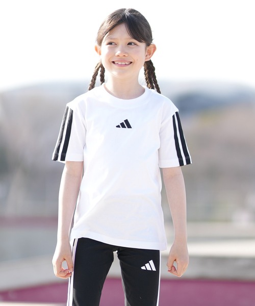 adidas（アディダス）の「adidas/アディダス 半袖 Tシャツ キッズ ロゴ スリーストライプス エッセンシャルズ KRG92（Tシャツ/カットソー・キッズ・ブラック×ホワイト/ホワイト×ブラック・130cm/140cm/150cm/160cm）」の11枚目の写真