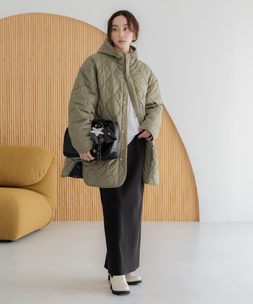 Elura（エルーラ）の「チャーム付きボストン/594279（ボストンバッグ・レディース・キャメル/ダークブラウン/ブラック・FREE）」の5枚目の写真