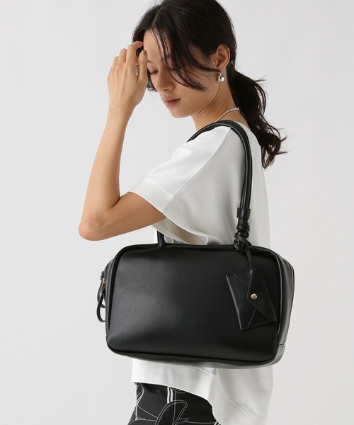 Elura（エルーラ）の「チャーム付きボストン/594279（ボストンバッグ・レディース・キャメル/ダークブラウン/ブラック・FREE）」の8枚目の写真