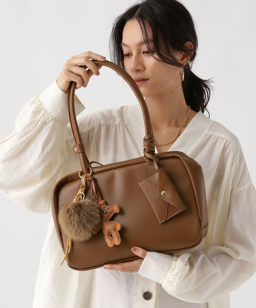 チャーム付きボストン/594279（ボストンバッグ）｜Elura（エルーラ）の