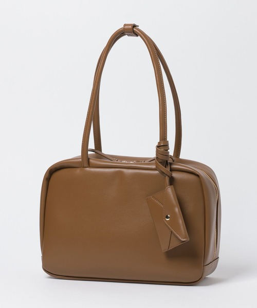 Elura（エルーラ）の「チャーム付きボストン/594279（ボストンバッグ・レディース・キャメル/ダークブラウン/ブラック・FREE）」の13枚目の写真