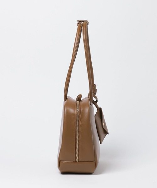 Elura（エルーラ）の「チャーム付きボストン/594279（ボストンバッグ・レディース・キャメル/ダークブラウン/ブラック・FREE）」の18枚目の写真