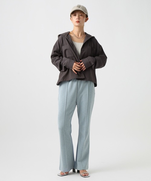 BAYFLOW（ベイフロー）の「[ストレッチ入り]カットジョーゼットフレアパンツ（その他パンツ・レディース・シルバーグレー/ブルー/ブラック・FREE）」の13枚目の写真