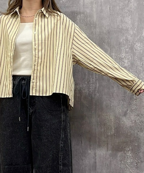 Right-on（ライトオン）の「【HONEYSUCKLE ROSE】ストライプショートシャツ (お手入れ楽/トレンド）（シャツ/ブラウス・レディース・イエロー/ブルー/ブラック・S/M/L）」の9枚目の写真