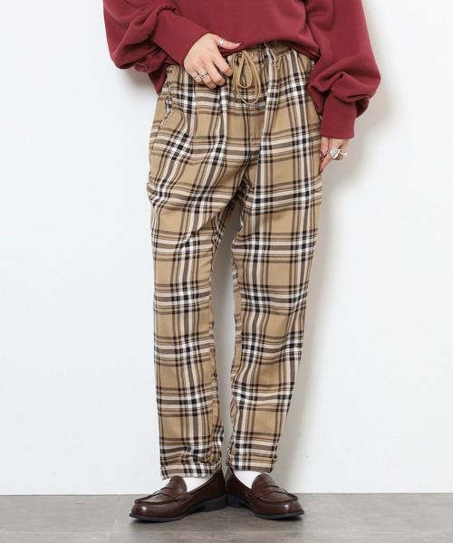 FUNALIVE（ファンアライブ）の「先染めアンクルテーパードチェックパンツ unisex（スラックス・メンズ・ベージュ/ブラウン/カーキ/アイボリー/その他/グレー・M/L）」の4枚目の写真
