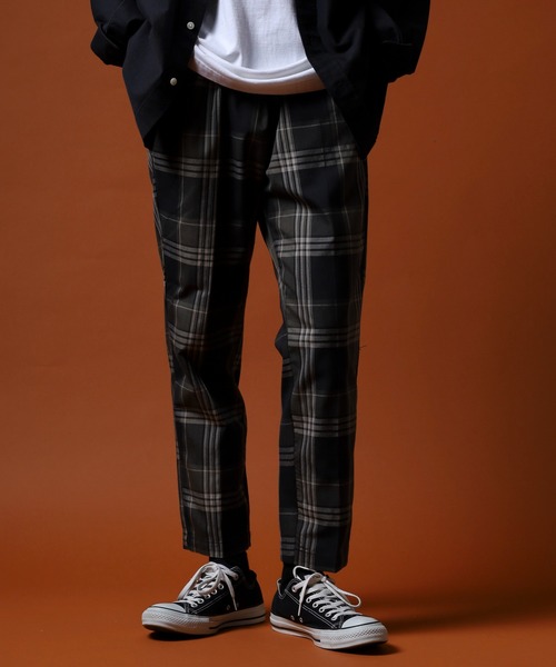 FUNALIVE（ファンアライブ）の「先染めアンクルテーパードチェックパンツ unisex（スラックス・メンズ・ベージュ/ブラウン/カーキ/アイボリー/その他/グレー・M/L）」の5枚目の写真