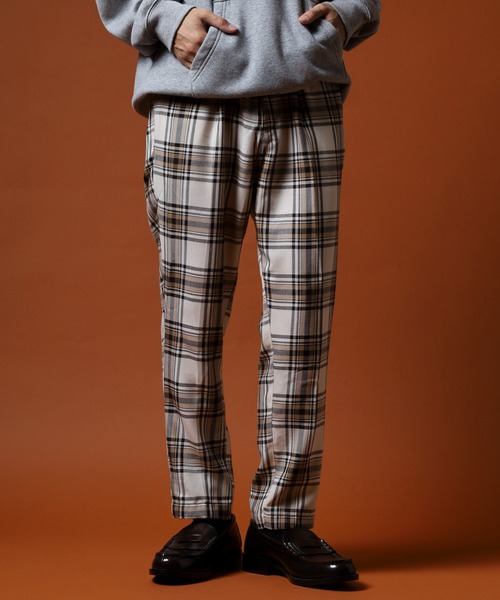 FUNALIVE（ファンアライブ）の「先染めアンクルテーパードチェックパンツ unisex（スラックス・メンズ・ベージュ/ブラウン/カーキ/アイボリー/その他/グレー・M/L）」の7枚目の写真