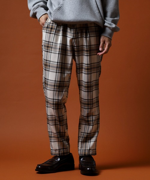 FUNALIVE（ファンアライブ）の「先染めアンクルテーパードチェックパンツ unisex（スラックス・メンズ・ベージュ/ブラウン/カーキ/アイボリー/その他/グレー・M/L）」の8枚目の写真