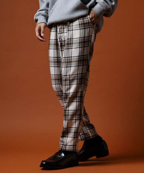 FUNALIVE（ファンアライブ）の「先染めアンクルテーパードチェックパンツ unisex（スラックス・メンズ・ベージュ/ブラウン/カーキ/アイボリー/その他/グレー・M/L）」の9枚目の写真