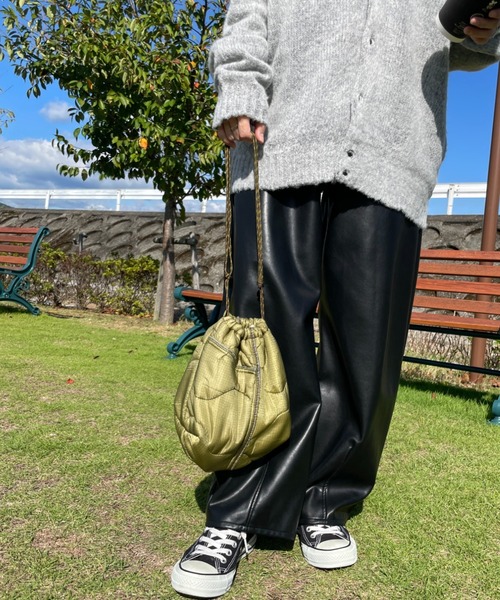 JEANS FACTORY （ジーンズファクトリー）の「[ODDMENT/オッドメント] キルティング巾着ポーチ（ショルダーバッグ・レディース・オリーブ・ONE SIZE）」の10枚目の写真