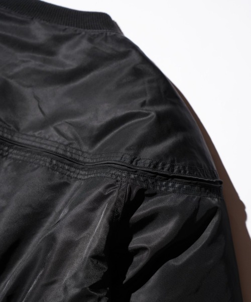TOWNCRAFT(タウンクラフト)の「TOWN CRAFT タウンクラフト / BLACK DERBY STYLED JACKET(ブルゾン・メンズ・ブラック/ブラック系1/ブラック系2・MEDIUM/LARGE/X-SMALL)」の13枚目の写真