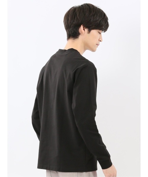 TAKA-Q（タカキュー）の「【綿混 ストレッチ】タカキュー ソロナ天竺 クルーネック 長袖Tシャツ（Tシャツ/カットソー・メンズ・ホワイト/ライトグレー/ダークグリーン/ブラック・X-LARGE/MEDIUM/LARGE）」の8枚目の写真