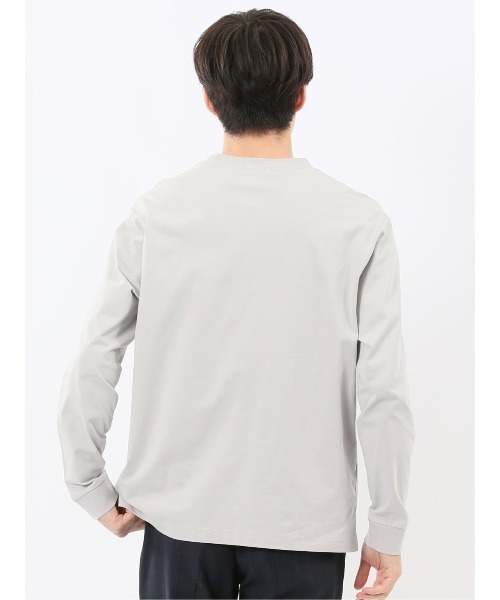 TAKA-Q（タカキュー）の「【綿混 ストレッチ】タカキュー ソロナ天竺 クルーネック 長袖Tシャツ（Tシャツ/カットソー・メンズ・ホワイト/ライトグレー/ダークグリーン/ブラック・X-LARGE/MEDIUM/LARGE）」の14枚目の写真