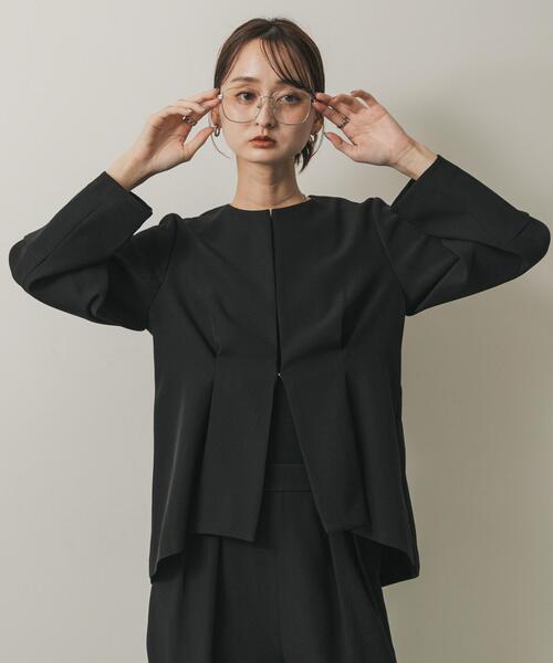 SENSE OF PLACE by URBAN RESEARCH（センスオブプレイスバイアーバンリサーチ）の「ウエストタックジャケットセットアップ（セットアップ・レディース・ブラック/グレー/ベージュ・SMALL/MEDIUM）」の4枚目の写真