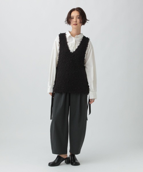 LEPSIM(レプシィム)の「3ゲージレースアップリボンベスト 578285(ベスト・レディース・ブラック/アイボリー・FREE)」の14枚目の写真