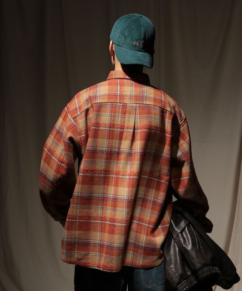 niko and...(ニコアンド)の「ヘビーウェイトチェックシャツ(シャツ/ブラウス・メンズ・グリーン/オレンジ・MEDIUM/LARGE)」の10枚目の写真