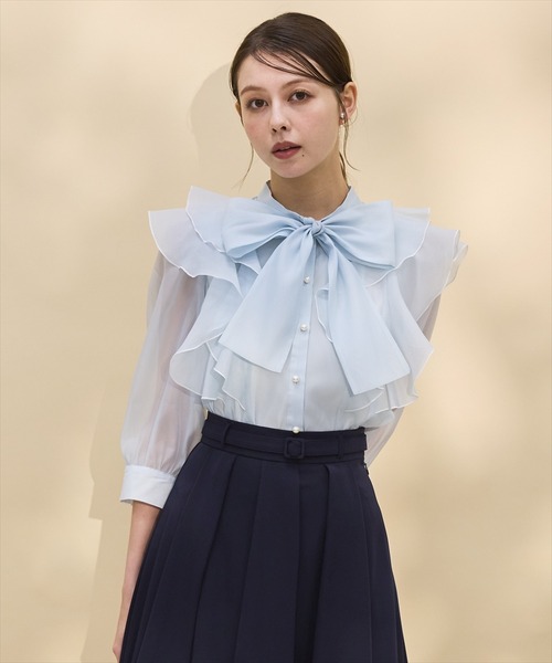 SWINGLE(スウィングル)の「七分袖ボウタイブラウス(シャツ/ブラウス・レディース・アイボリー/サックスブルー/オフホワイト/ピンク・FREE)」の15枚目の写真