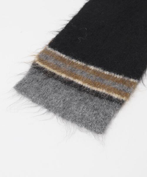 KBF(ケイビーエフ)の「エンドボーダーデザインマフラー(マフラー・レディース・キャメル/グレー/ブラック・ONE)」の14枚目の写真