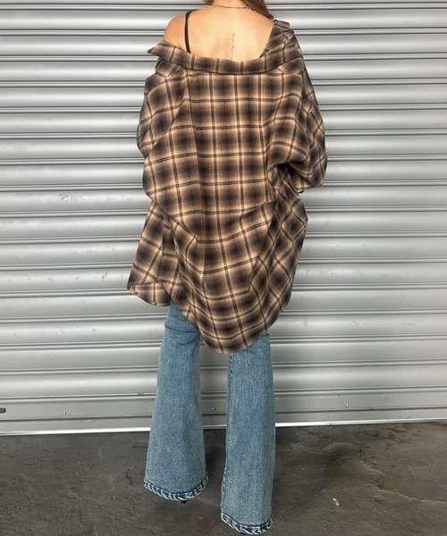 EGOIST（エゴイスト）の「ウォームチェック柄オーバーシャツ（シャツ/ブラウス・レディース・ブラック/ブラウン・FREE）」の18枚目の写真