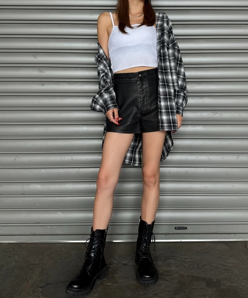 EGOIST（エゴイスト）の「ウォームチェック柄オーバーシャツ（シャツ/ブラウス・レディース・ブラック/ブラウン・FREE）」の16枚目の写真