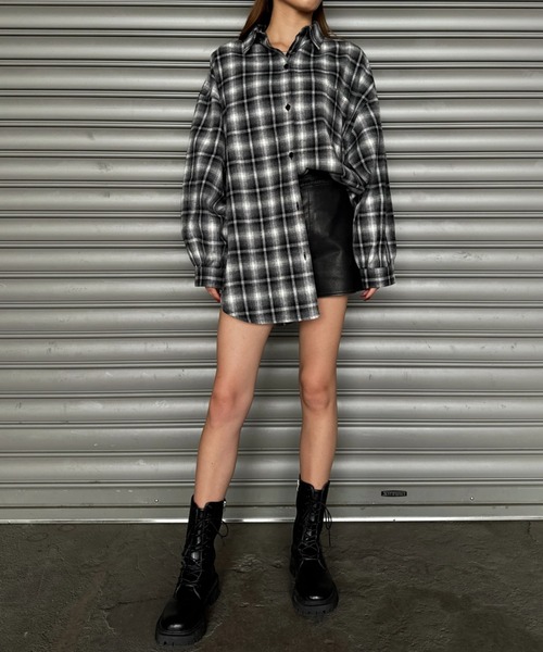 EGOIST（エゴイスト）の「ウォームチェック柄オーバーシャツ（シャツ/ブラウス・レディース・ブラック/ブラウン・FREE）」の12枚目の写真