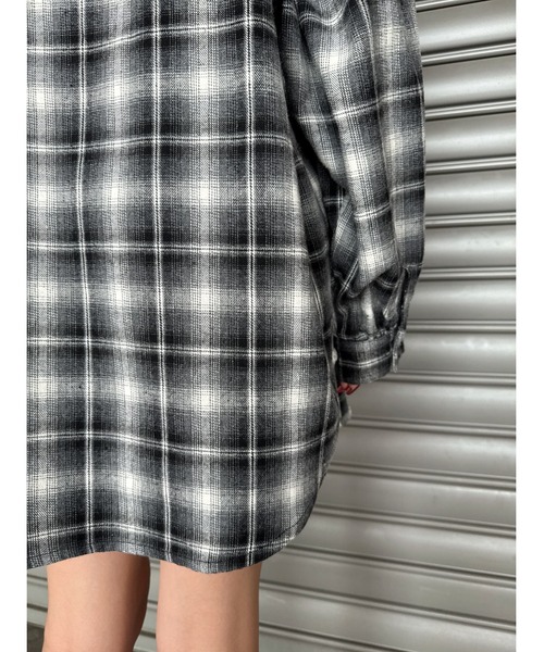 EGOIST（エゴイスト）の「ウォームチェック柄オーバーシャツ（シャツ/ブラウス・レディース・ブラック/ブラウン・FREE）」の4枚目の写真
