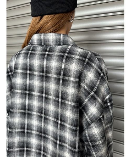 EGOIST（エゴイスト）の「ウォームチェック柄オーバーシャツ（シャツ/ブラウス・レディース・ブラック/ブラウン・FREE）」の3枚目の写真